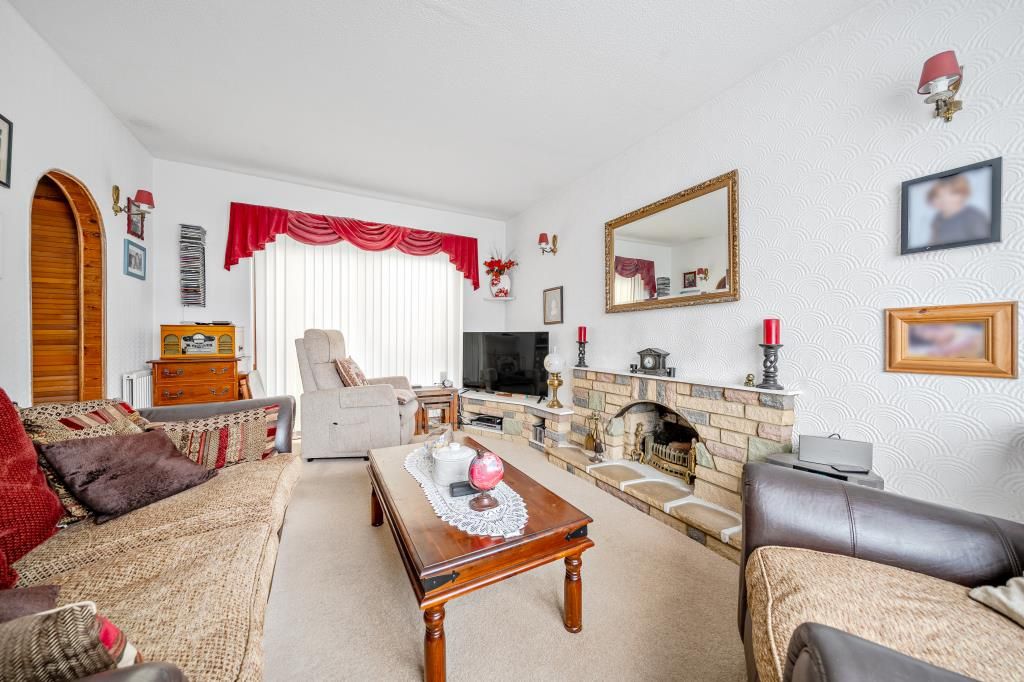 Property photo 2 of 21 Living Area