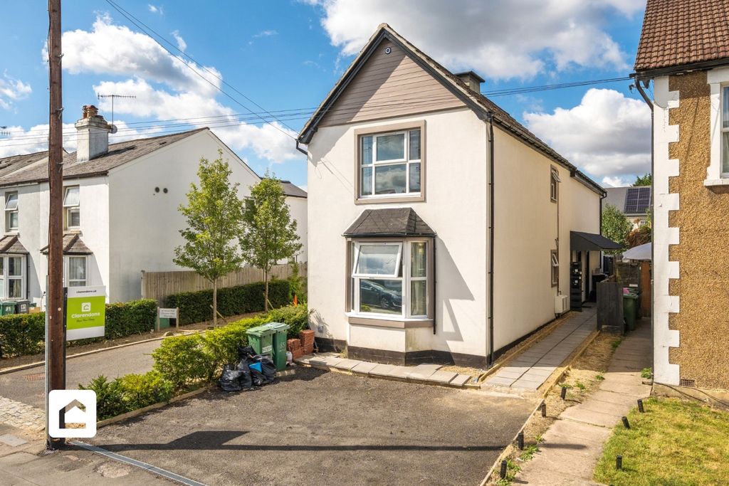 Property photo 1 of 16 External