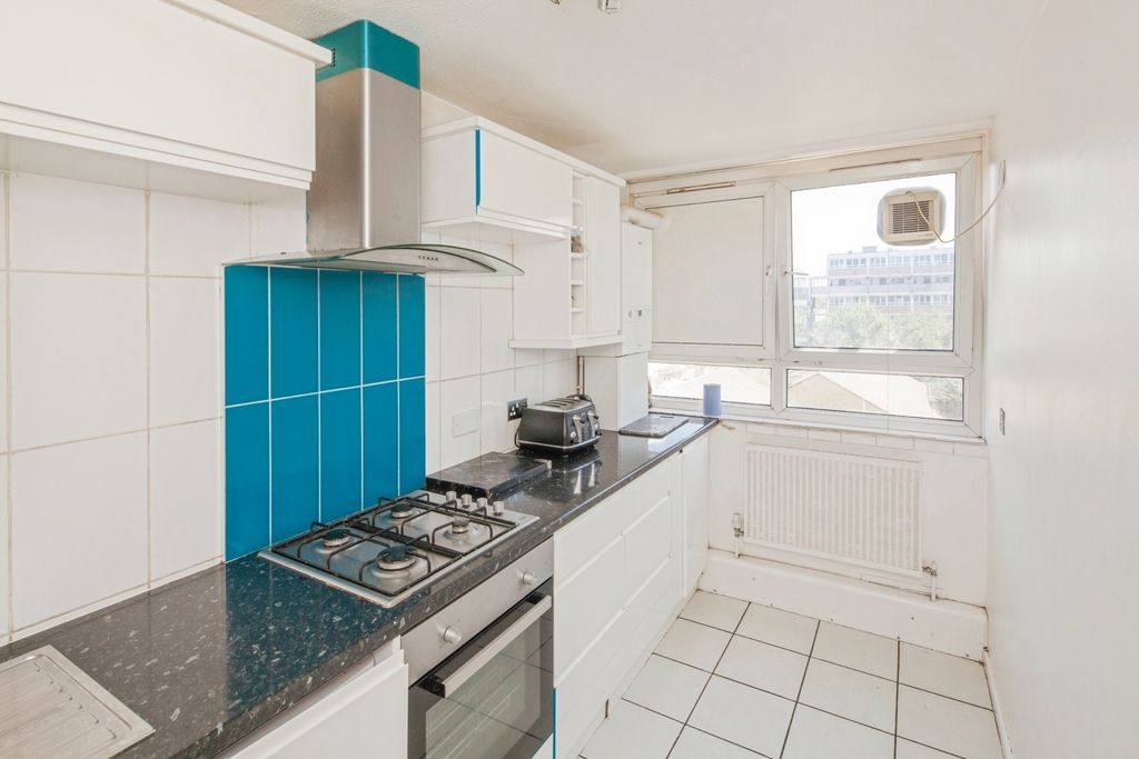 Property photo 3 of 17 Photo