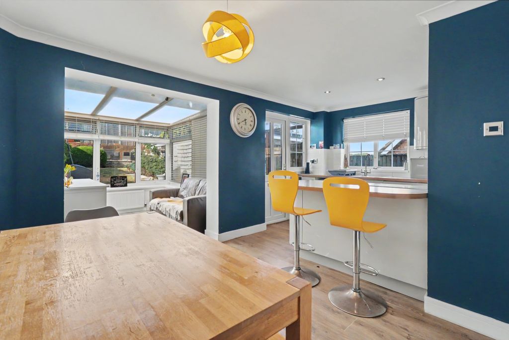 Property photo 3 of 13 Kitchen Diner