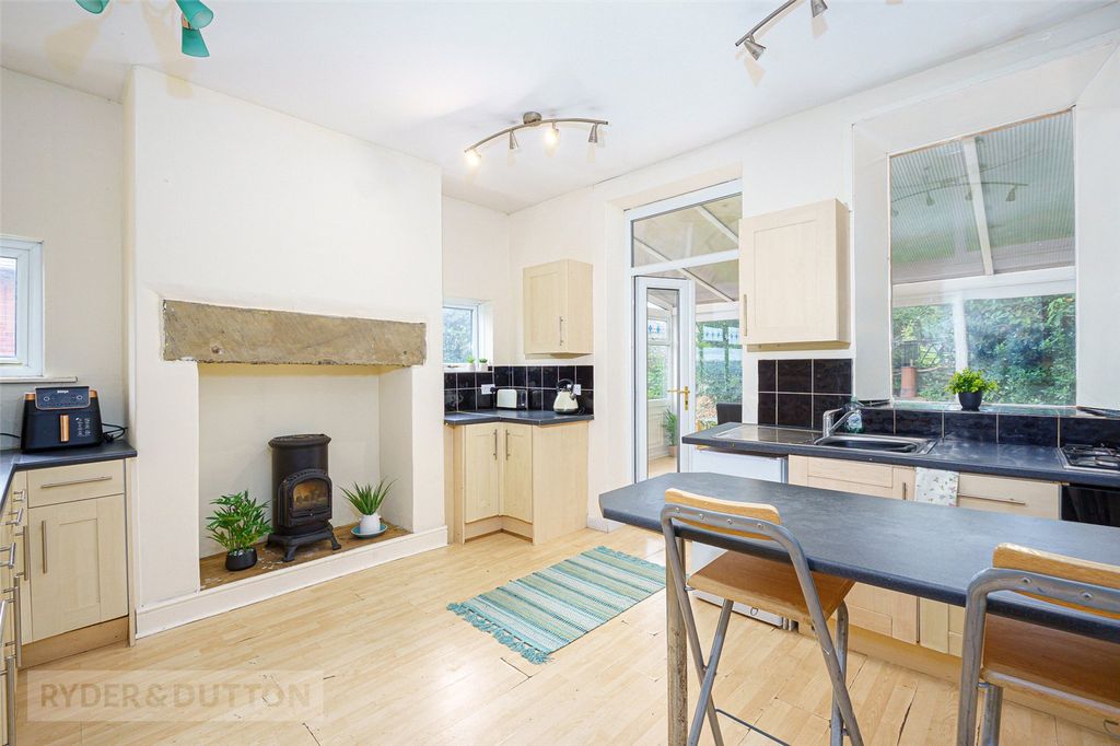 Property photo 2 of 22 Kitchen Diner
