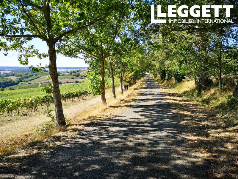 Property photo 2 of 10