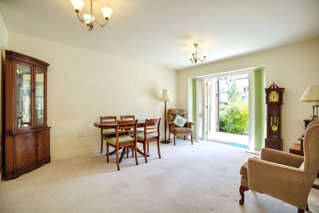 Property photo 3 of 18