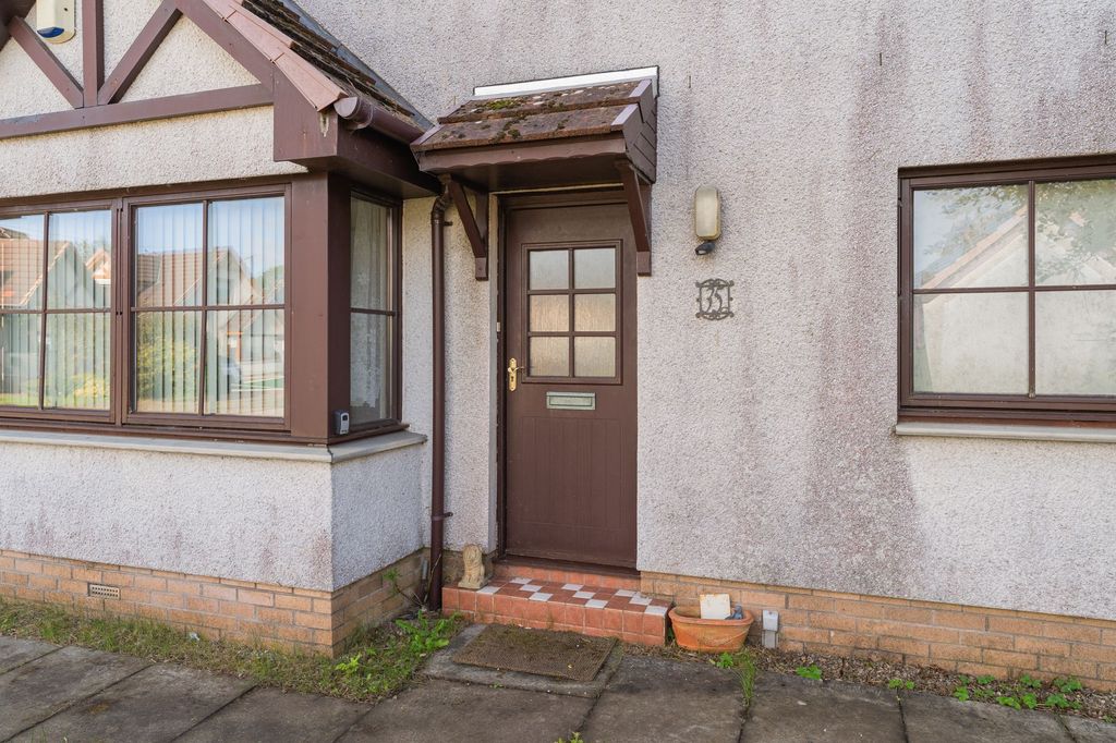 Property photo 3 of 21
