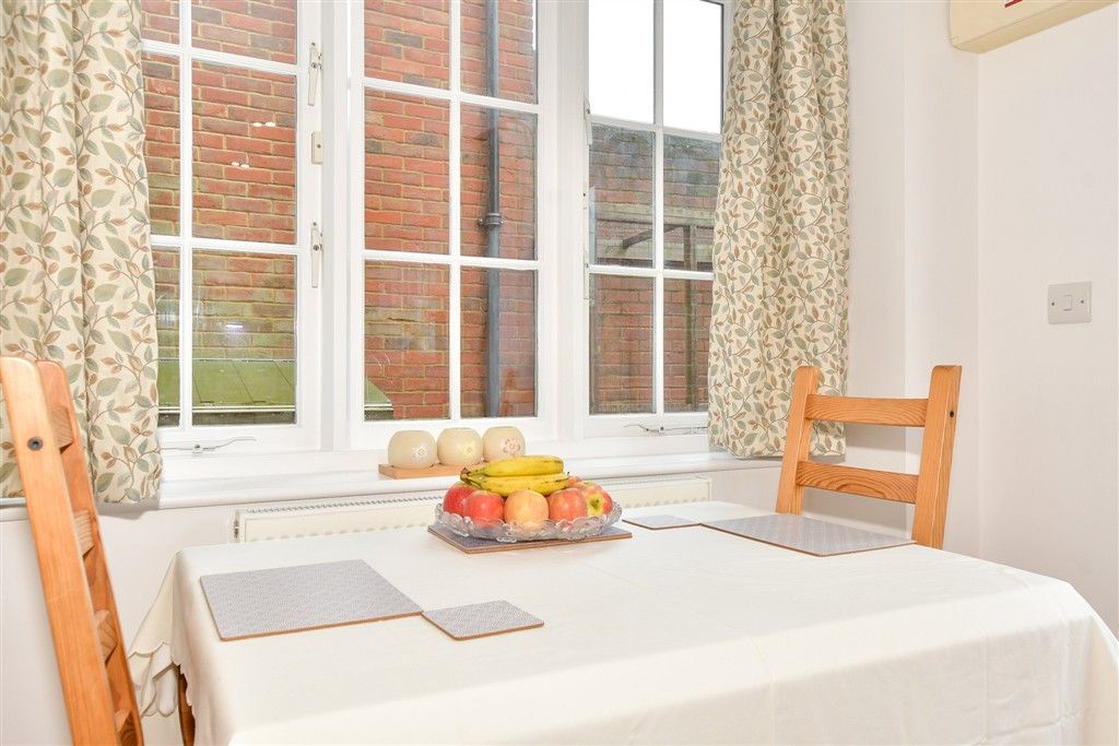 Property photo 3 of 12 Internal Lifestyle Photograph