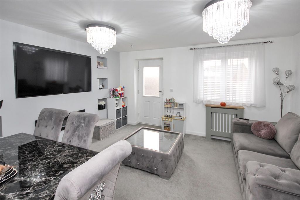 Property photo 3 of 11 Lounge 1.Jpg