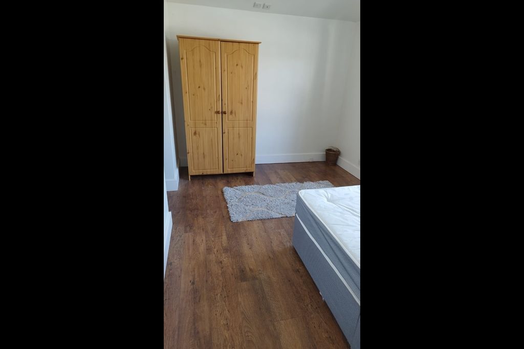 Property photo 2 of 3