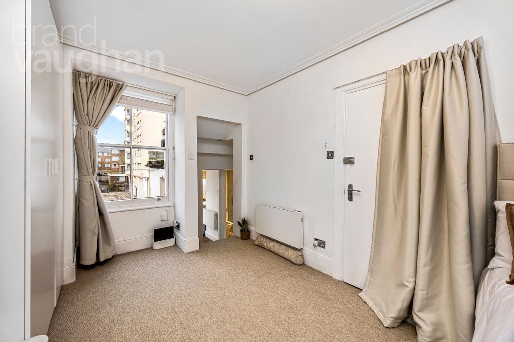 Property photo 3 of 26 Picture No. 26