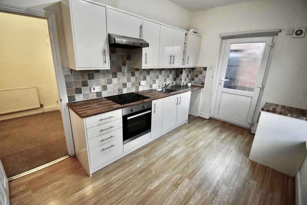 Property photo 2 of 8 Dsc_0684