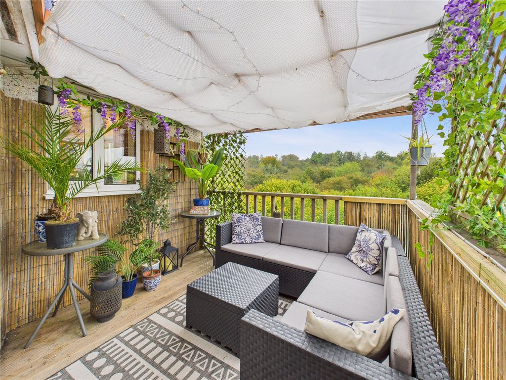 Property photo 3 of 26 Balcony