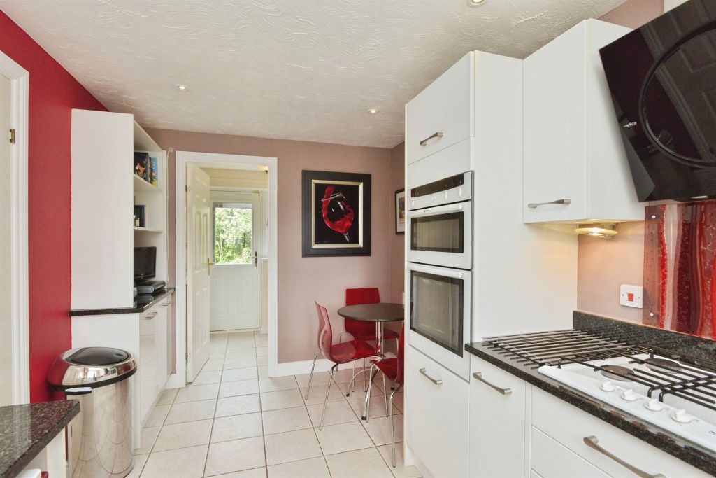 Property photo 3 of 17