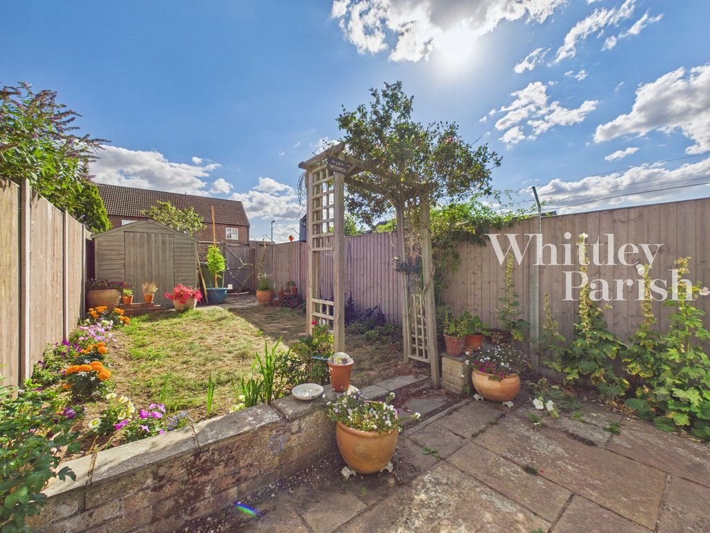 Property photo 3 of 12
