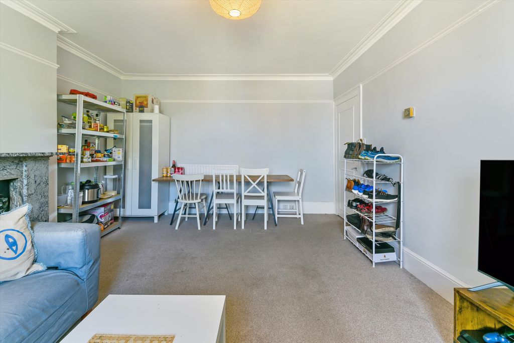 Property photo 2 of 12 Image