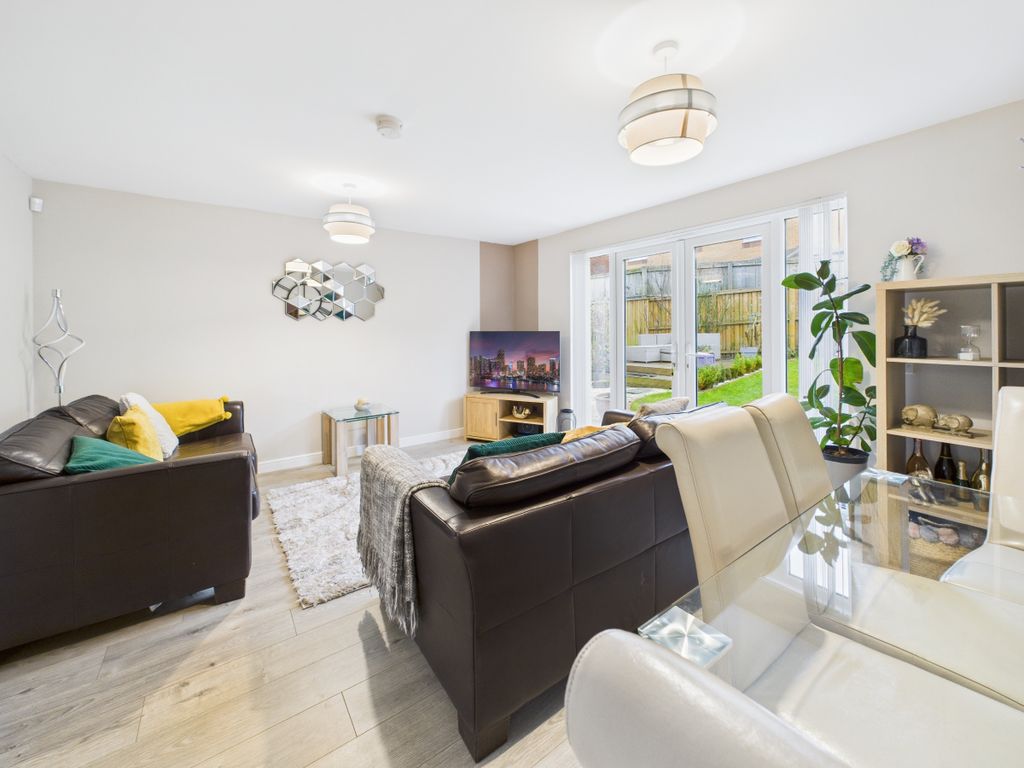 Property photo 2 of 30