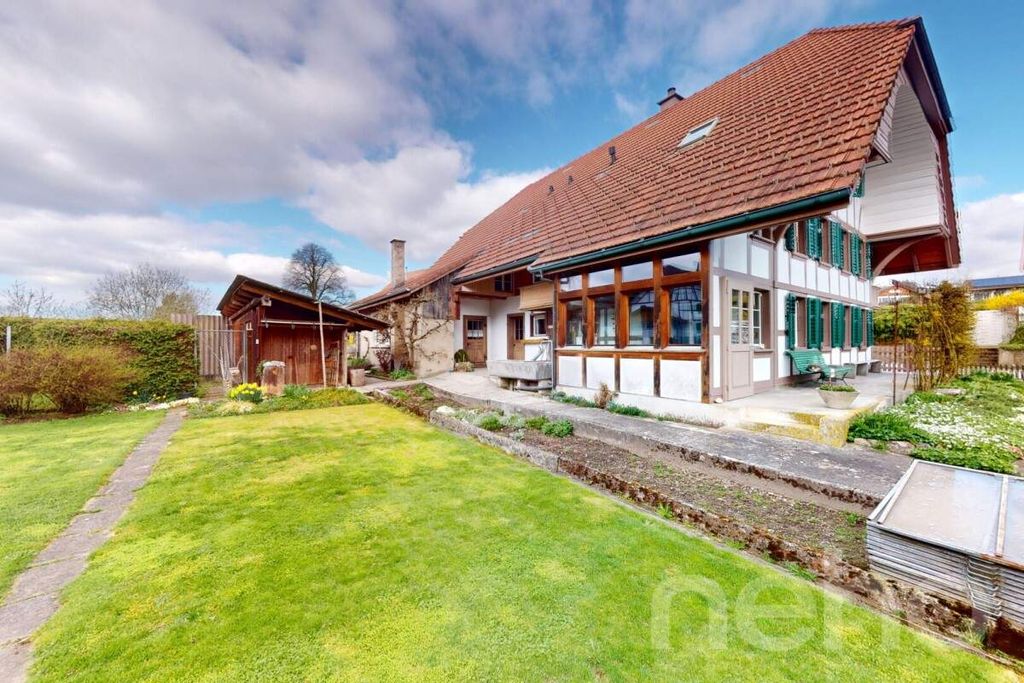 Property photo 3 of 13