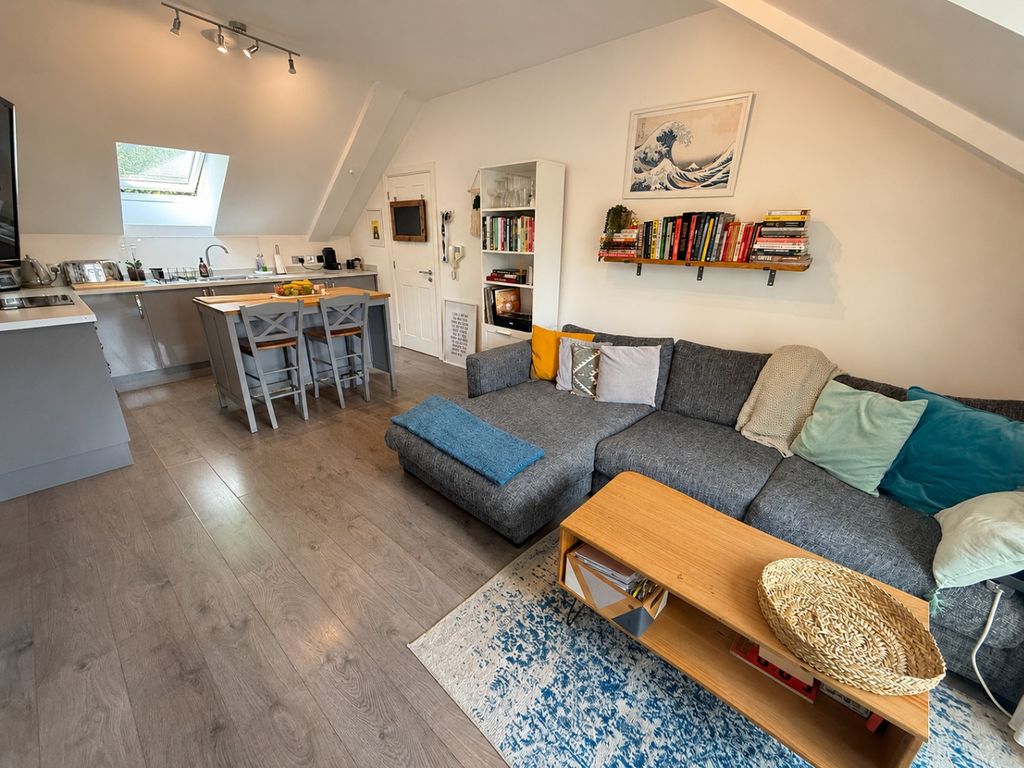 Property photo 3 of 9 5317784