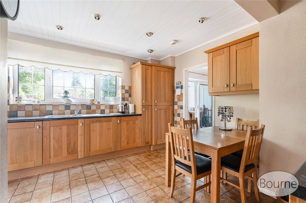 Property photo 2 of 21 Picture No. 02