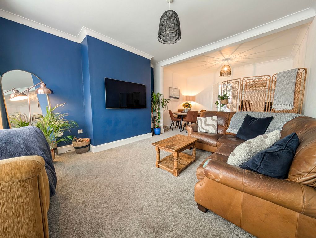 Property photo 3 of 21