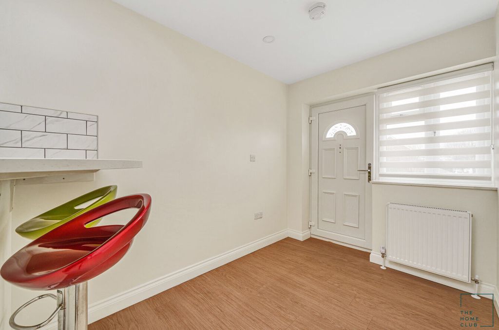 Property photo 3 of 12 Img_436_9_Original.Jpg