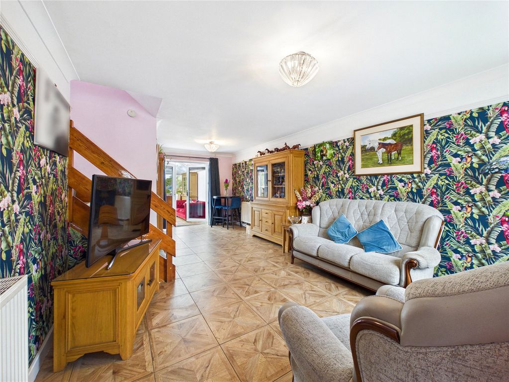 Property photo 3 of 18 Picture No. 06
