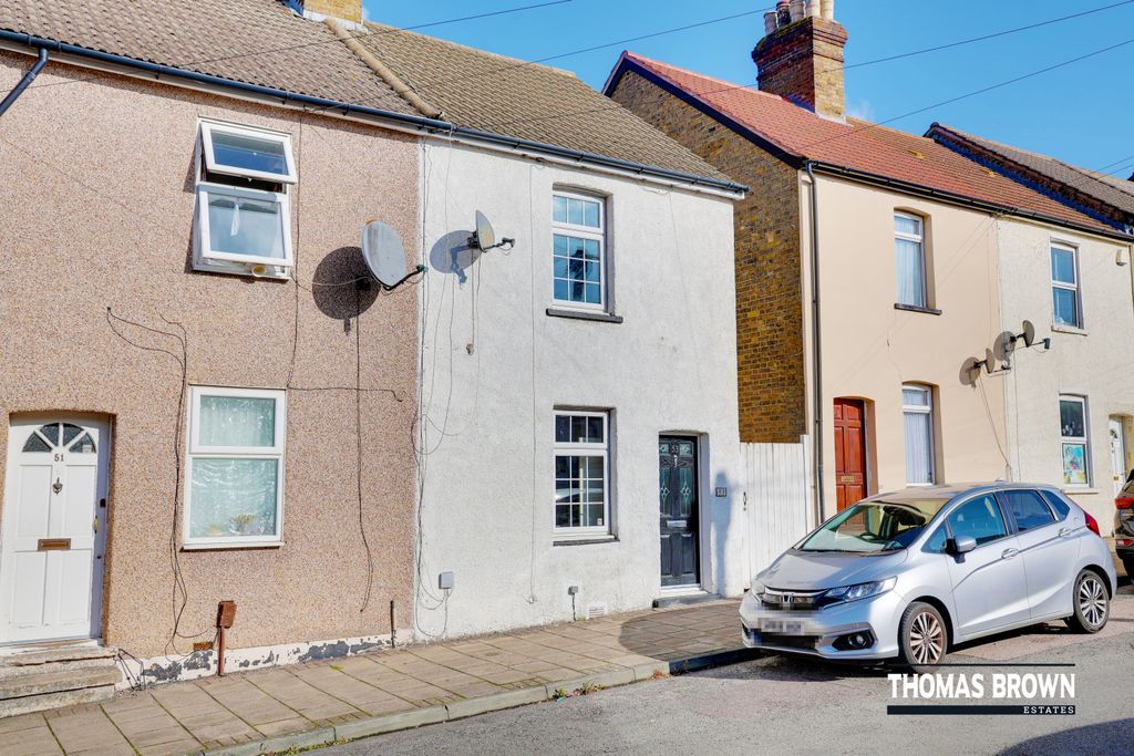 Property photo 1 of 18