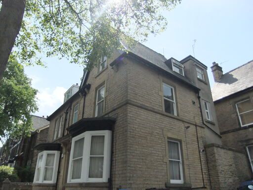 Property photo 3 of 21 Side Of House