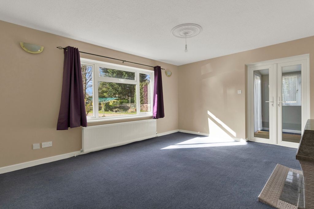 Property photo 2 of 13 Picture No. 33