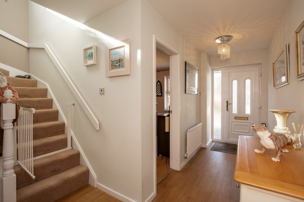 Property photo 3 of 32
