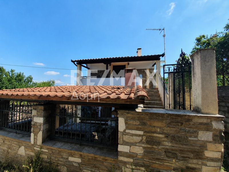 Property photo 1 of 9