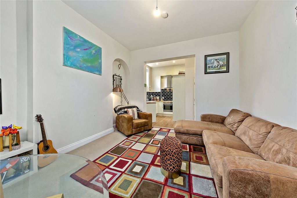 Additional image 5 of 2 bed flat for saleStation Road, Hampton TW12