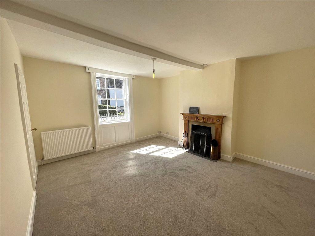 Property photo 2 of 17 Picture No. 09