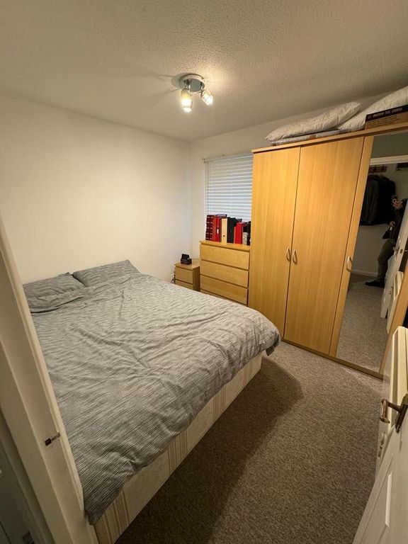 Property photo 2 of 7 Bedroom