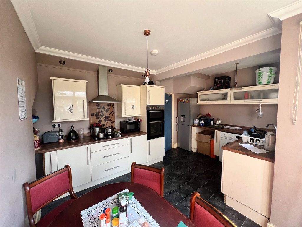 Property photo 3 of 10 Picture No. 05