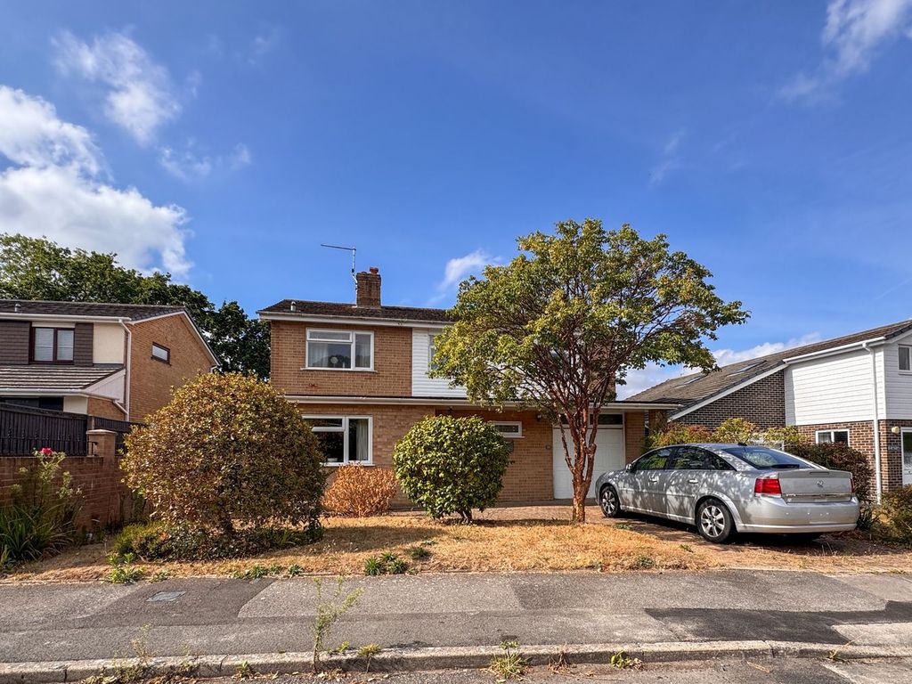 Property photo 1 of 27