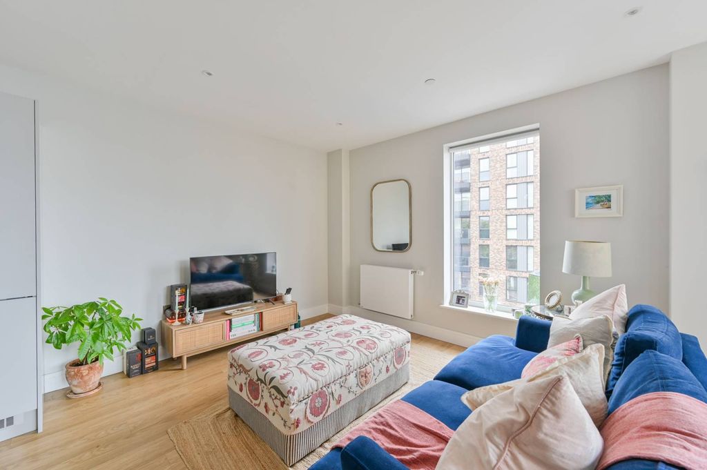 Property photo 3 of 15