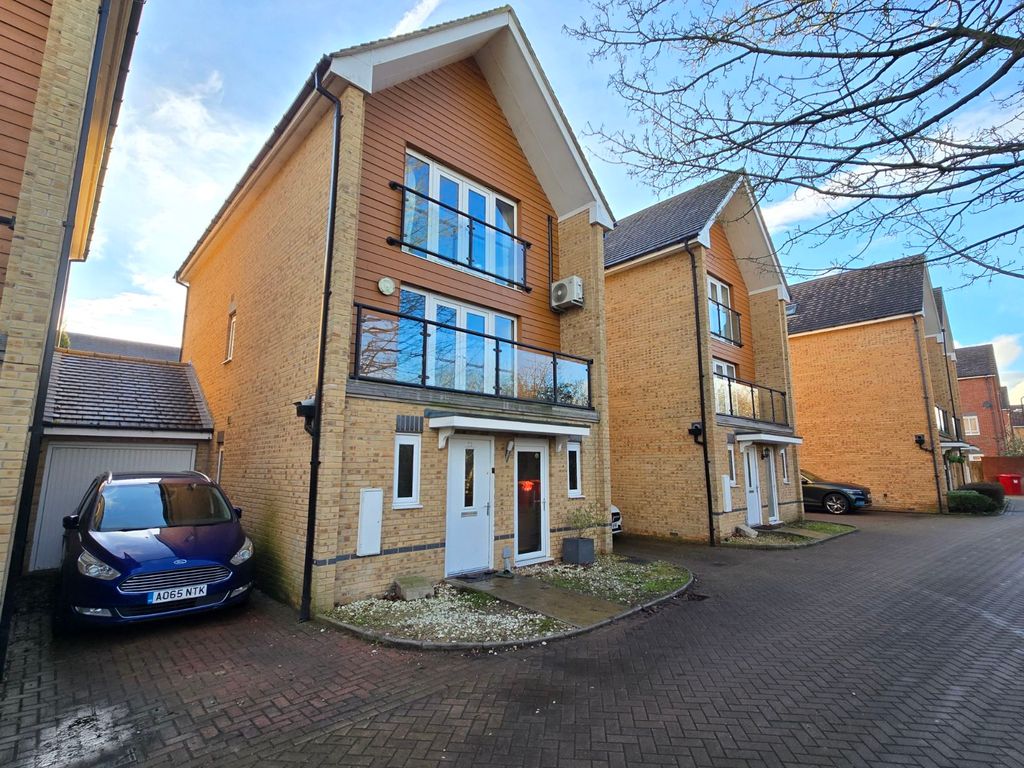 Property photo 1 of 21