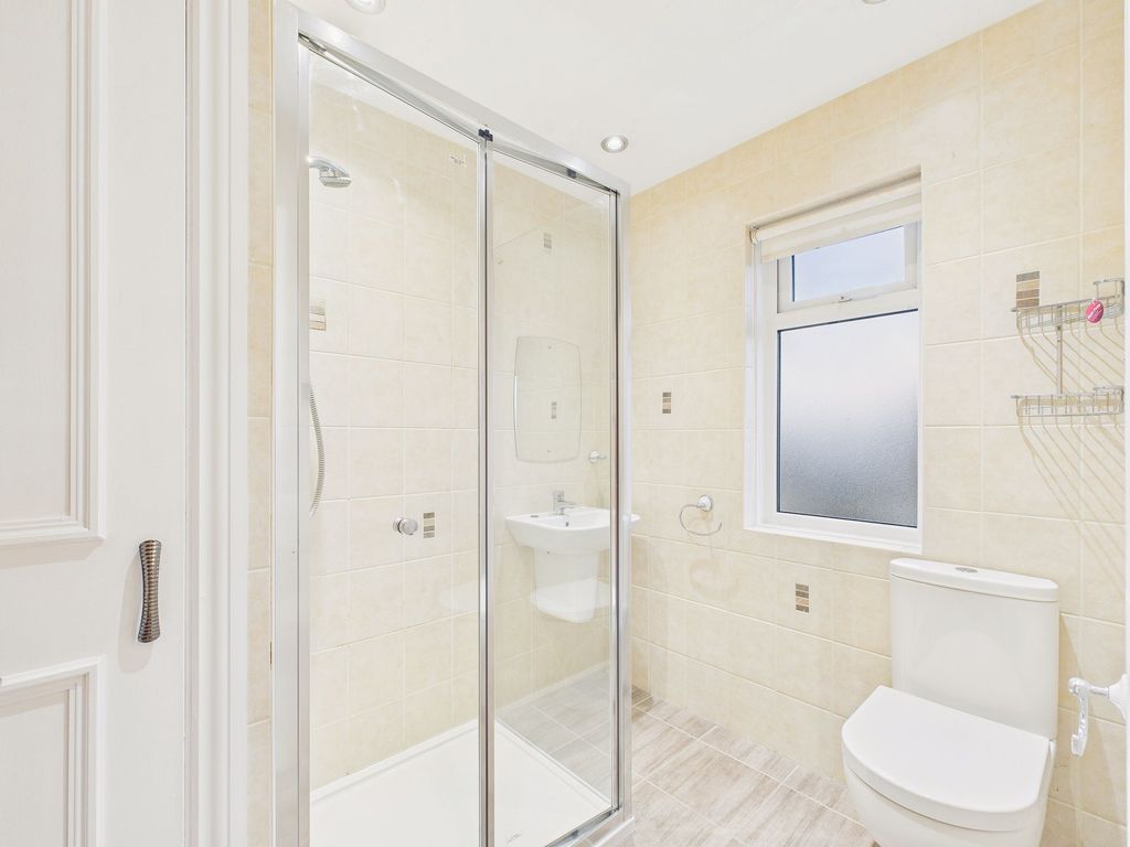 Property photo 2 of 11 Shower Room