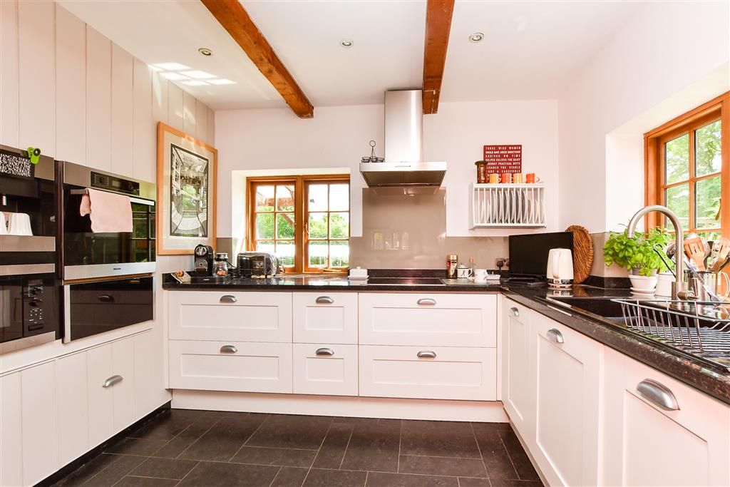 Property photo 2 of 14 Kitchen/Diner