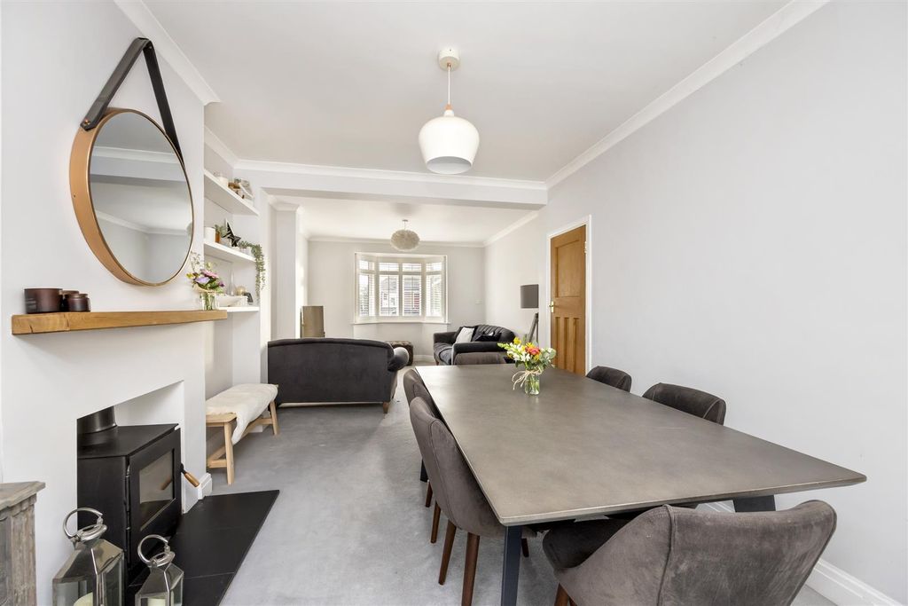 Property photo 2 of 22 Dining Room