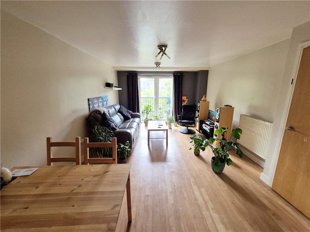 Property photo 2 of 11 Picture No. 12