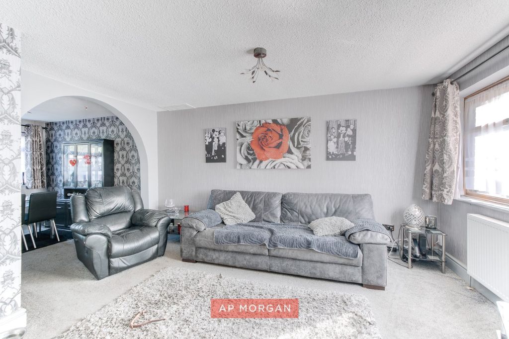 Property photo 2 of 17 Picture No. 04