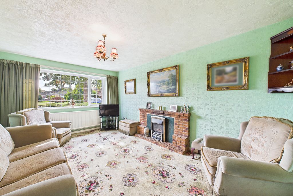 Property photo 2 of 12 Living Room