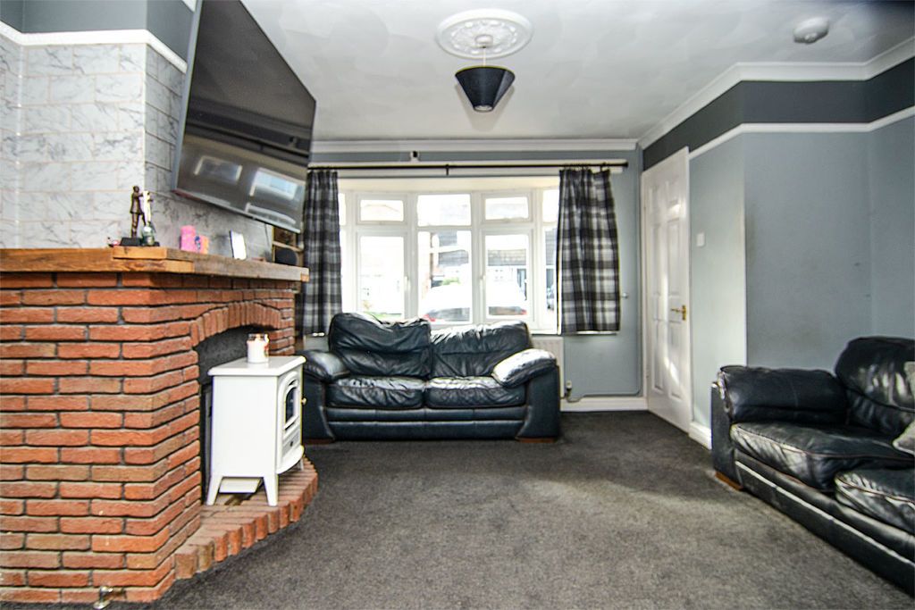 Property photo 3 of 18 Photo 6