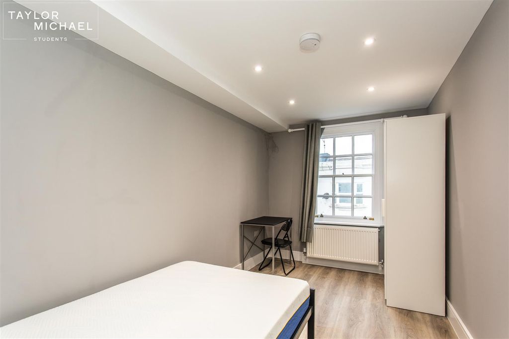 Additional image 18 of 6 bed maisonette to rentPreston Street, Brighton BN1