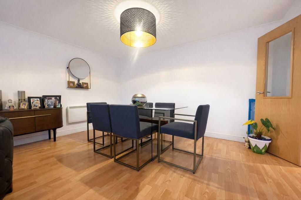 Property photo 2 of 9 Gallery