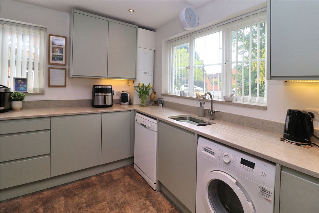 Property photo 3 of 13 Picture No. 27