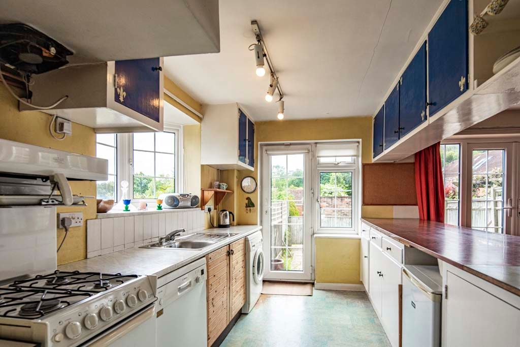 Property photo 3 of 16