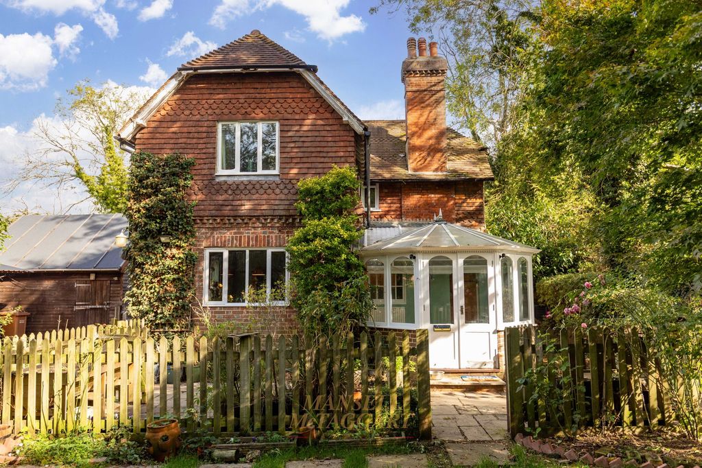 Property photo 1 of 25