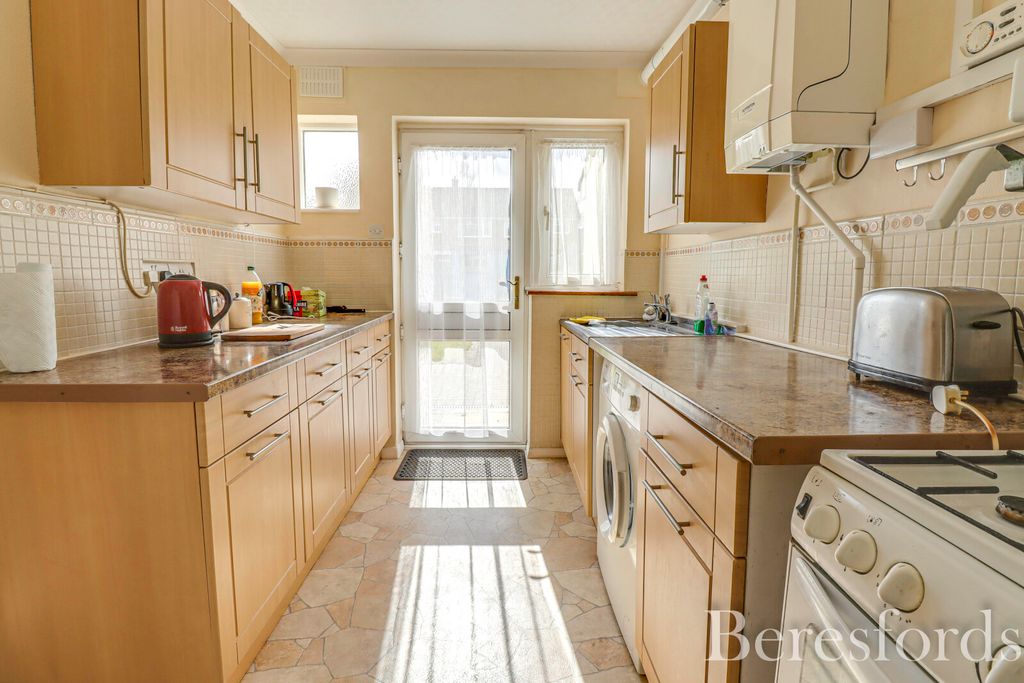 Property photo 3 of 21 Picture No. 16