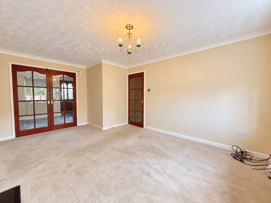 Property photo 3 of 14 5223583